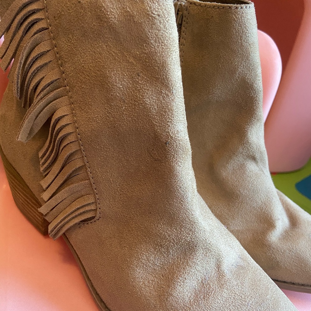 American Eagle Outfitters Shoes